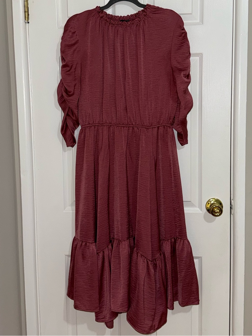 Japparel Ruffled Sleeve Midi Dress